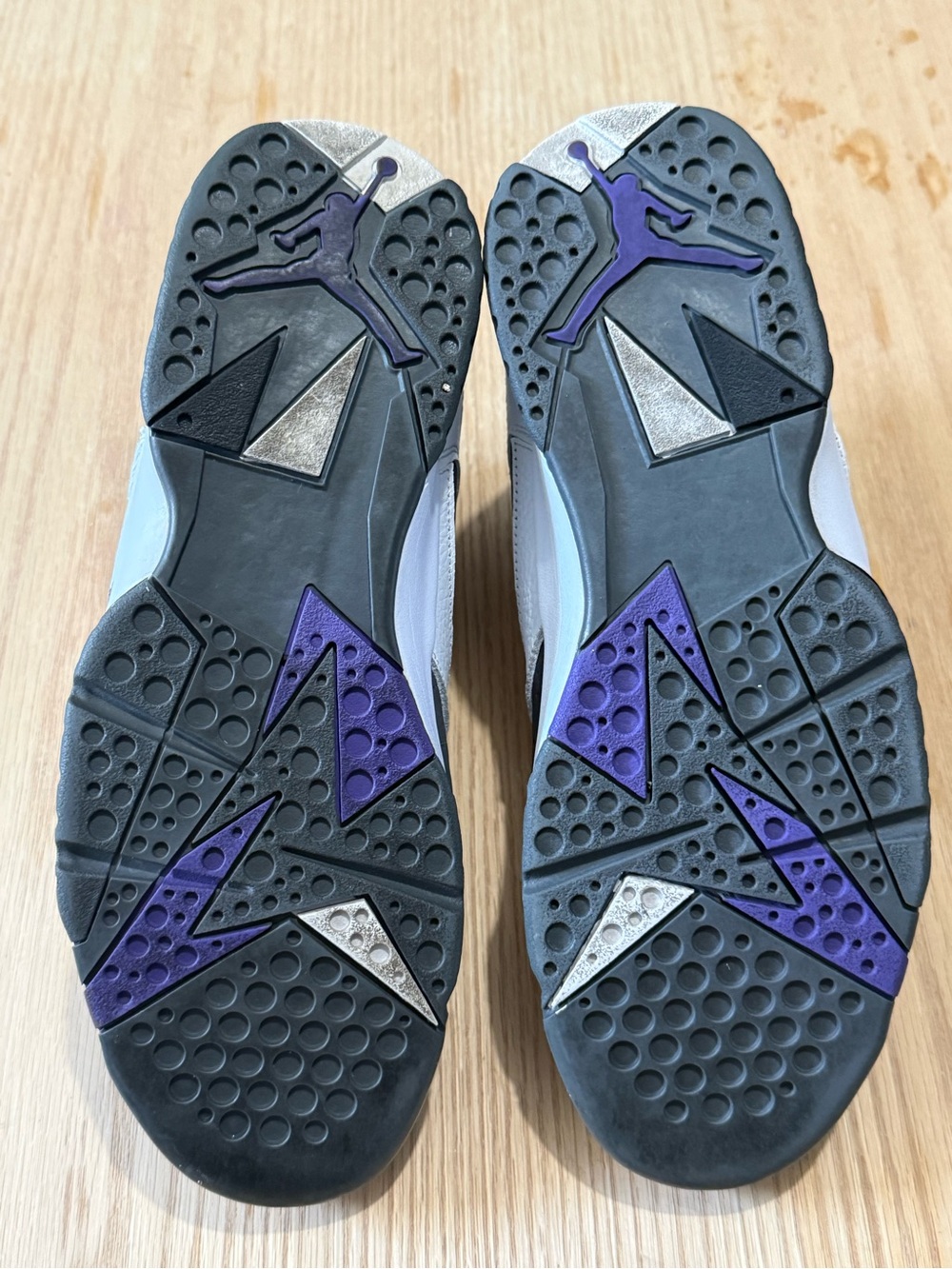 Mens Jordan 7 Flint White/Gray/Purple sneakers. - Picture 8 of 10